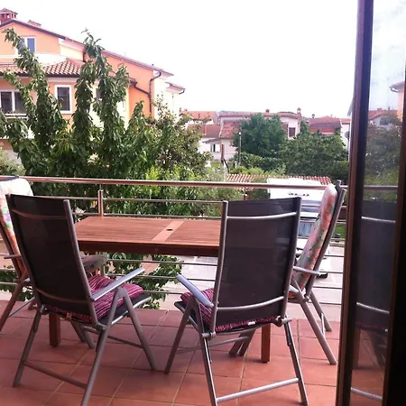 Tessa Met Dakterras En Zeezicht Airco Wifi En Zwembad Apartment Novigrad Istria